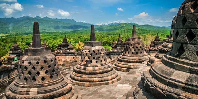 Cherry Cabs sedan car rental for city travel in Bangalore